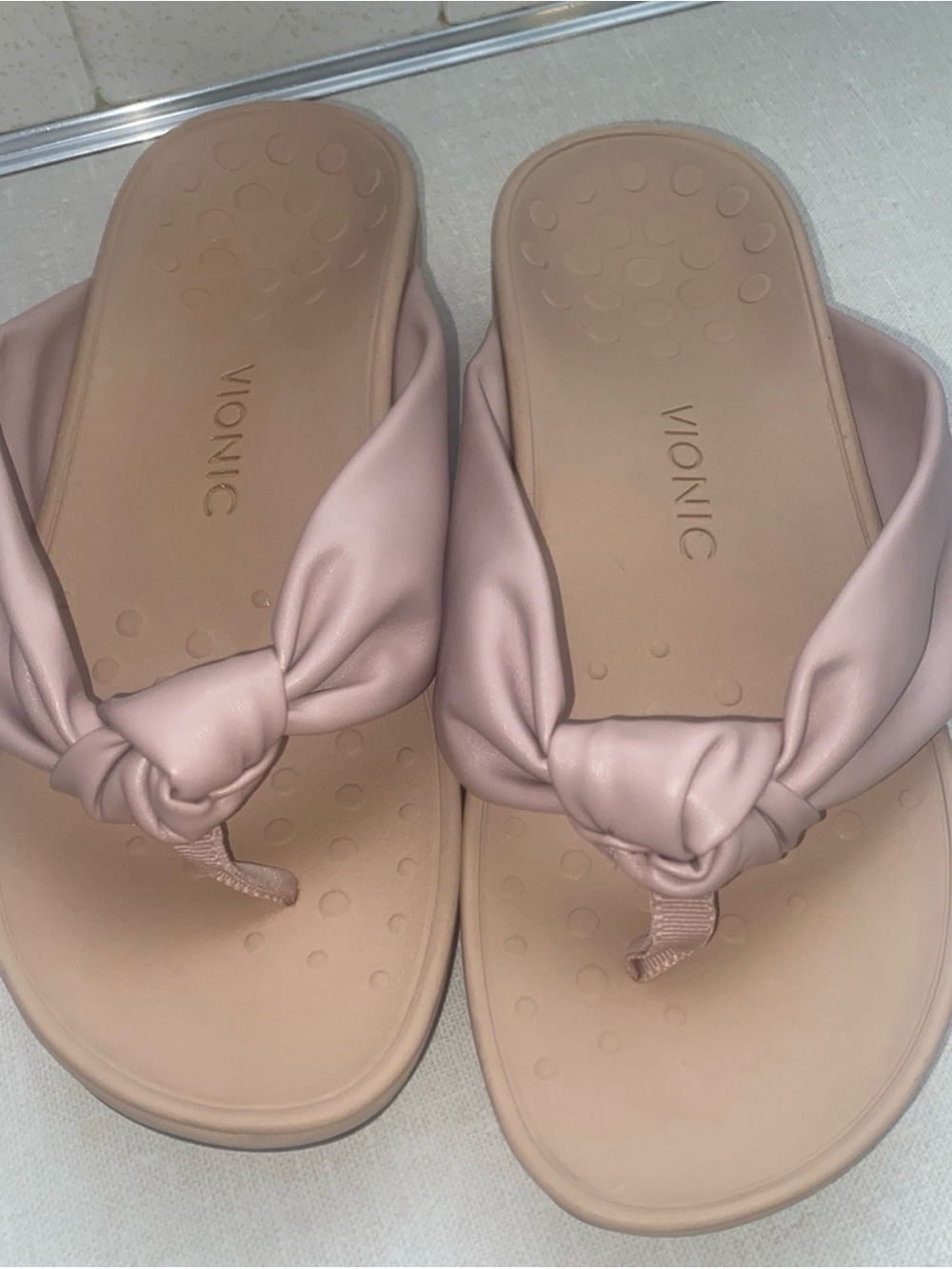 Vionic Rosalind Knotted Thong Platform Wedges Pink Sandals Shoes Women's Size 8